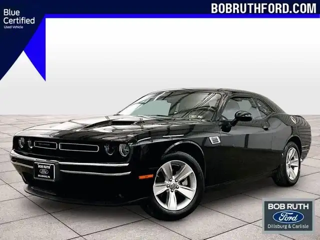 2023 Dodge Challenger SXT Auto's photo