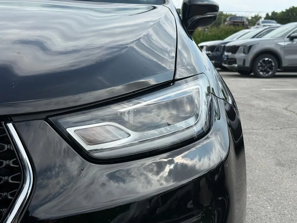 2024 Chrysler Pacifica Touring L photo 4