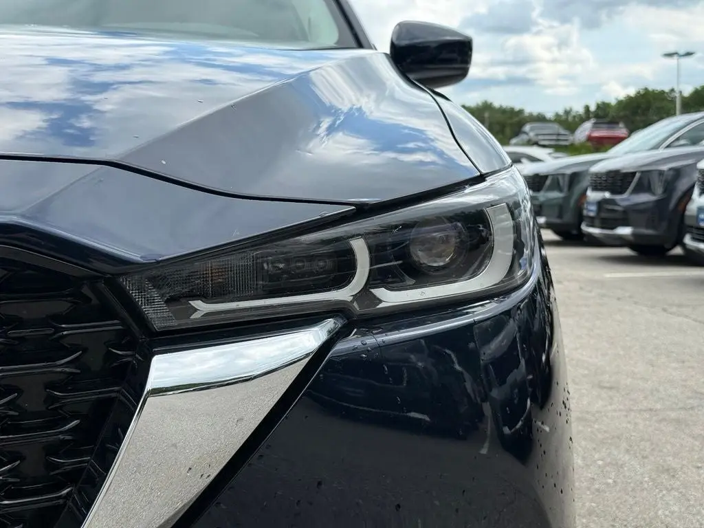 2025 Mazda CX-5 S Select Package Auto AWD photo 4