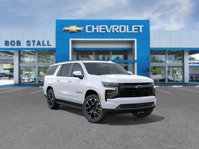 2026 Chevrolet Suburban RST 2WD's photo