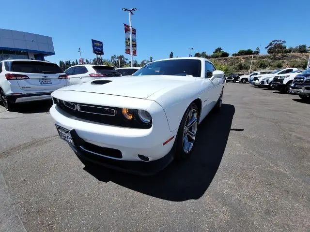 2021 Dodge Challenger R/T photo 4