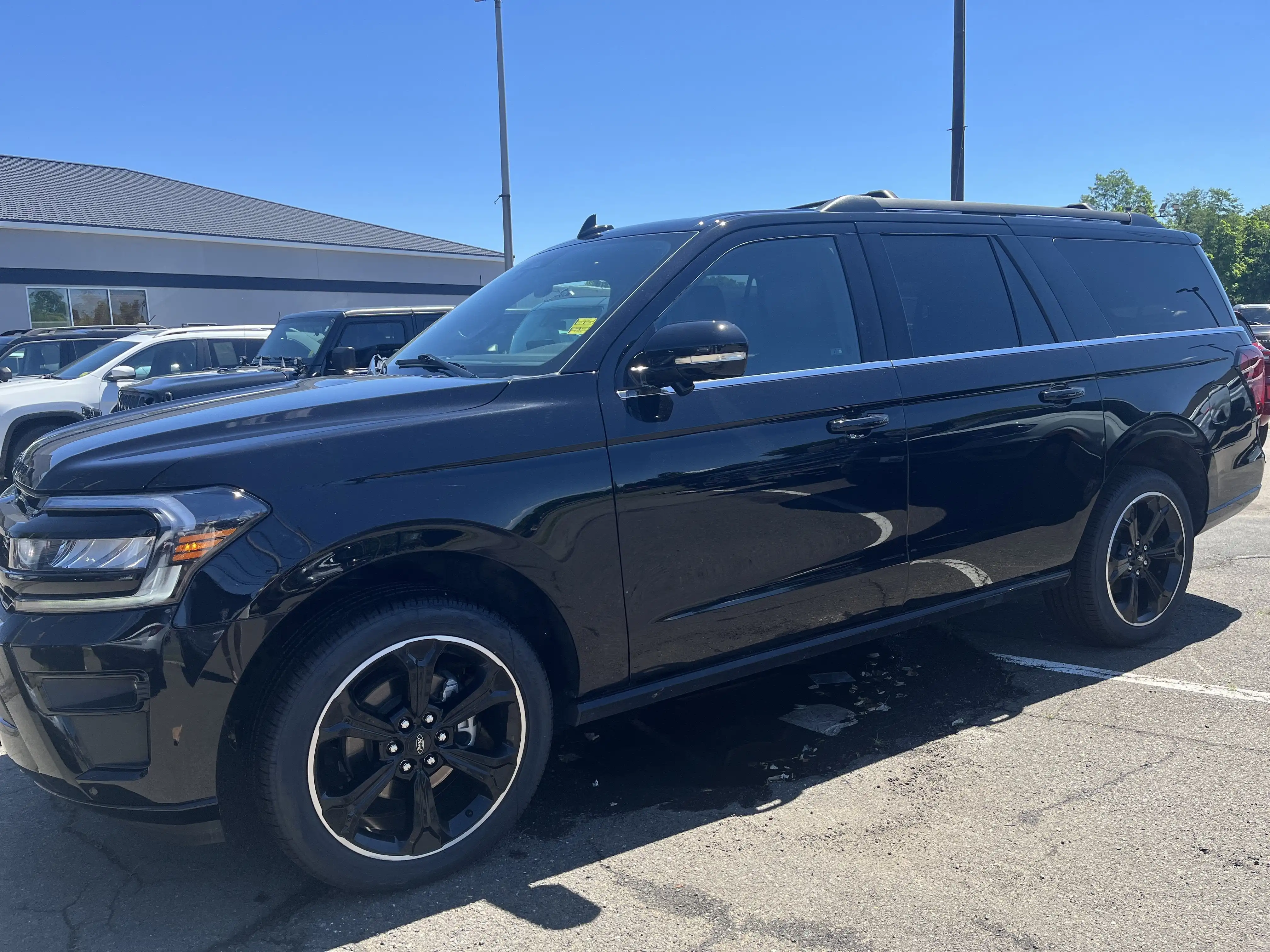 2023 Ford Expedition Limited MAX 4x4's photo
