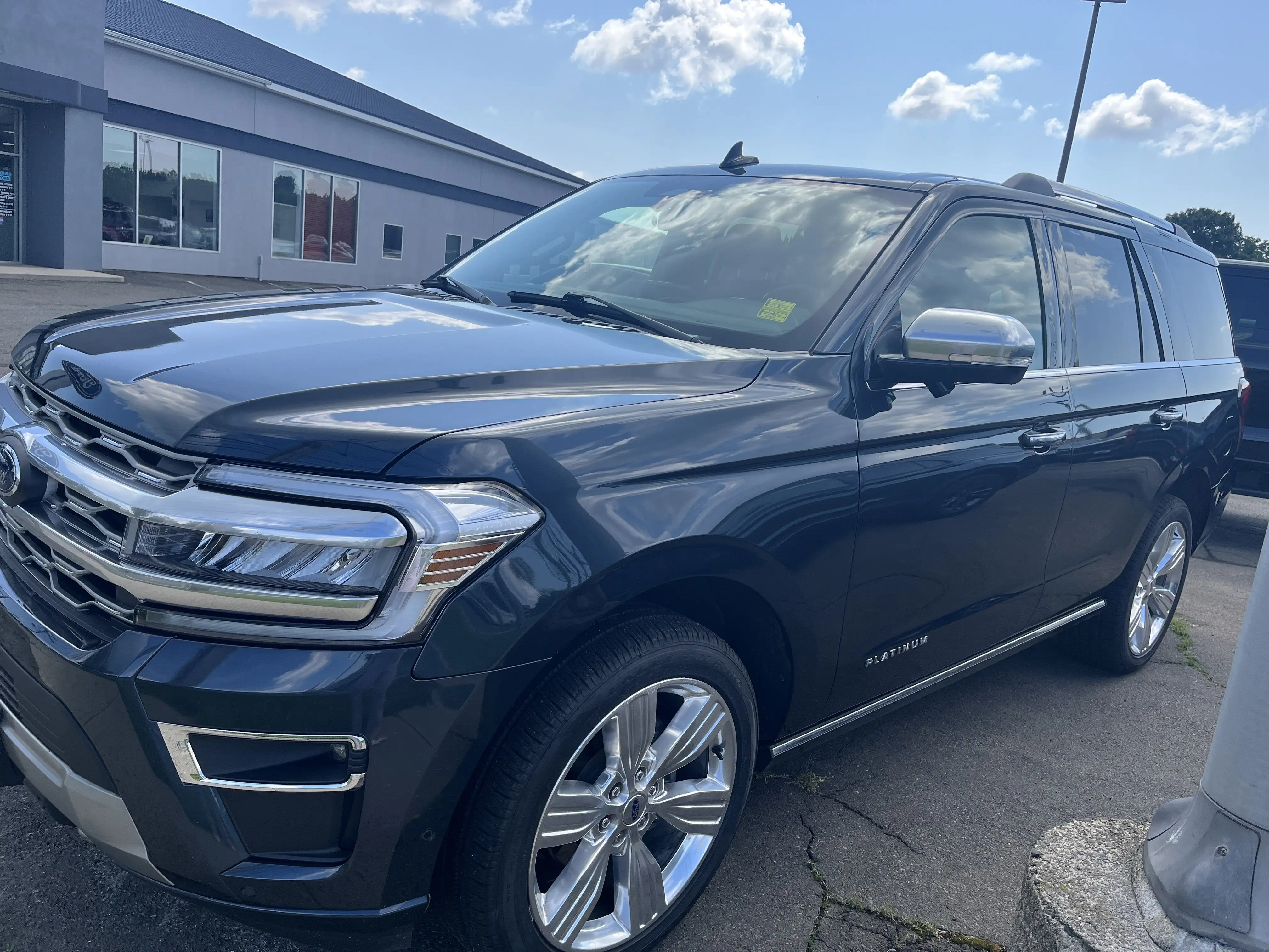 2024 Ford Expedition Platinum 4x4's photo