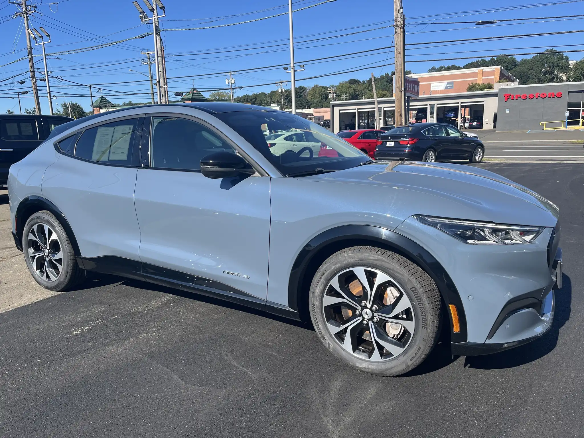 2023 Ford Mustang-Mach-e Premium's photo