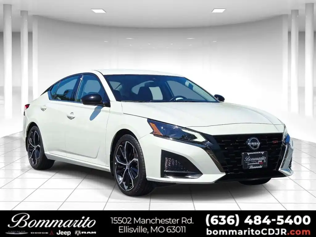 2023 Nissan Altima 2.5 SR's photo