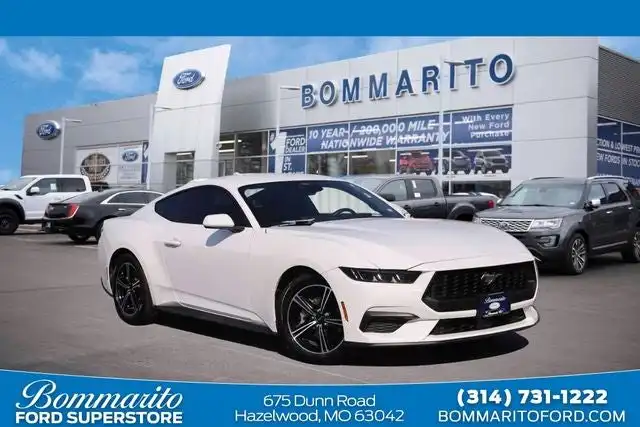 2025 Ford Mustang EcoBoost Fastback's photo
