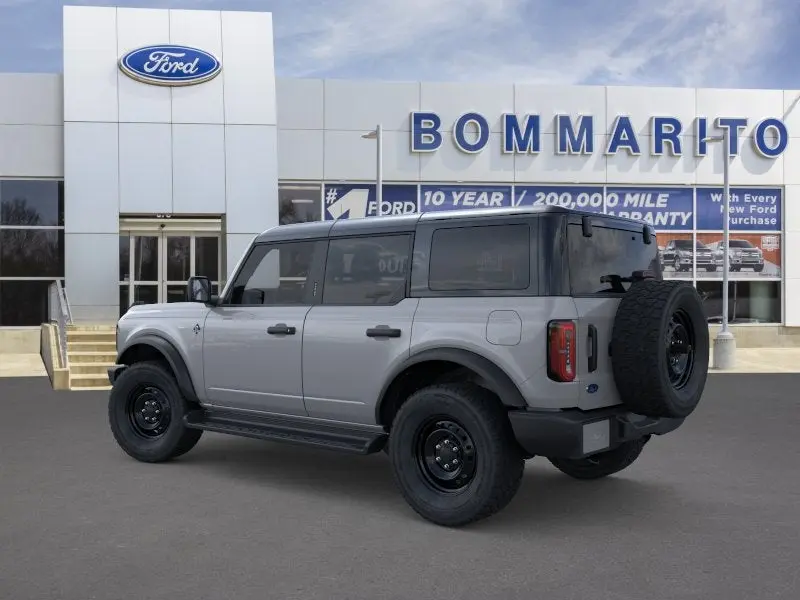 2026 Ford Bronco Outer Banks 4x4 photo 4