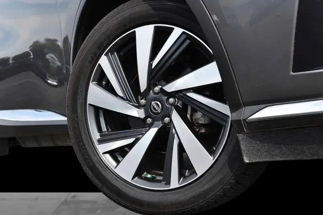 2023 Nissan Murano SL AWD photo 3