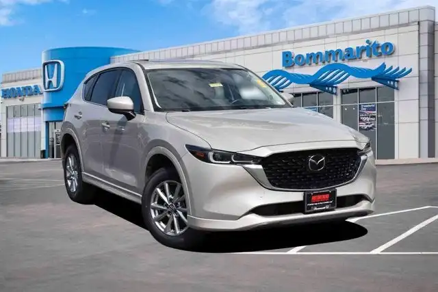2025 Mazda CX-5 S Preferred package Auto AWD's photo