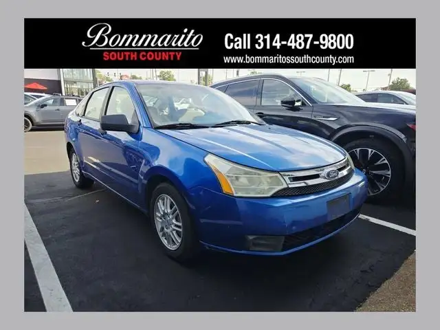 2011 Ford Focus SE's photo