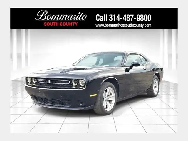 2023 Dodge Challenger SXT Auto's photo