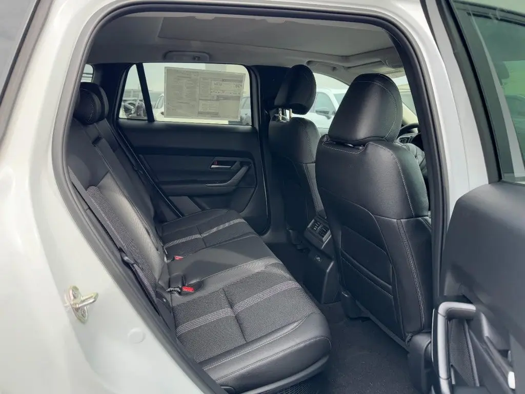 2026 Mazda CX-50 2.5 Hybrid Preferred photo 5