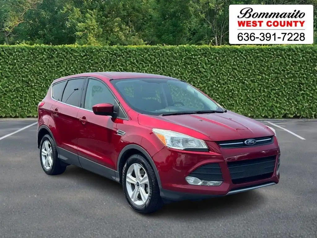 2015 Ford Escape SE's photo