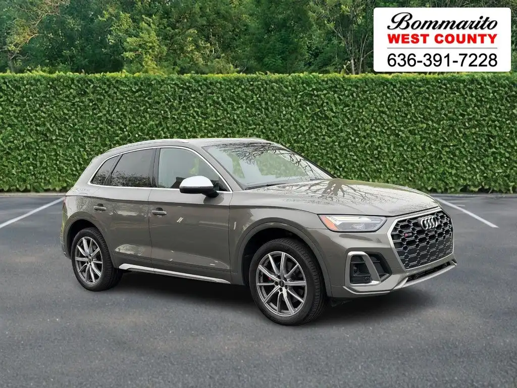 2023 Audi SQ5 Premium Plus's photo