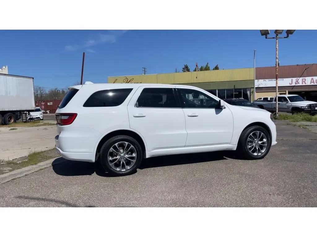 2019 Dodge Durango GT AWD Plus photo 3