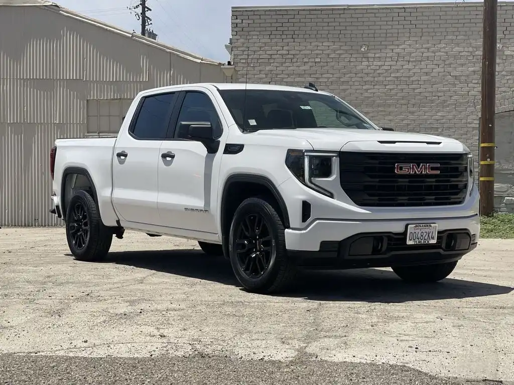 2026 GMC Sierra 2WD Crew Cab Short Box Pro's photo