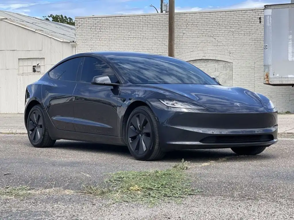 2025 Tesla Model 3 Long Range's photo
