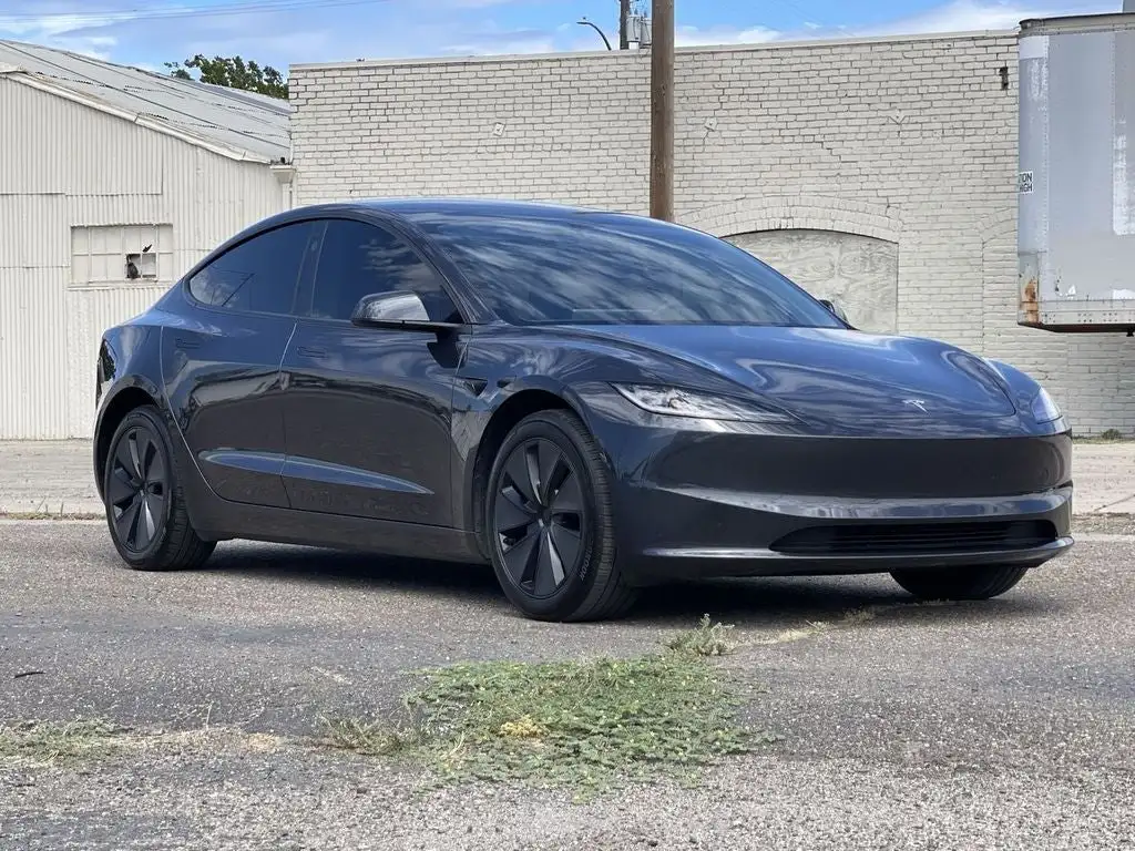 2025 Tesla Model 3 Long Range's photo