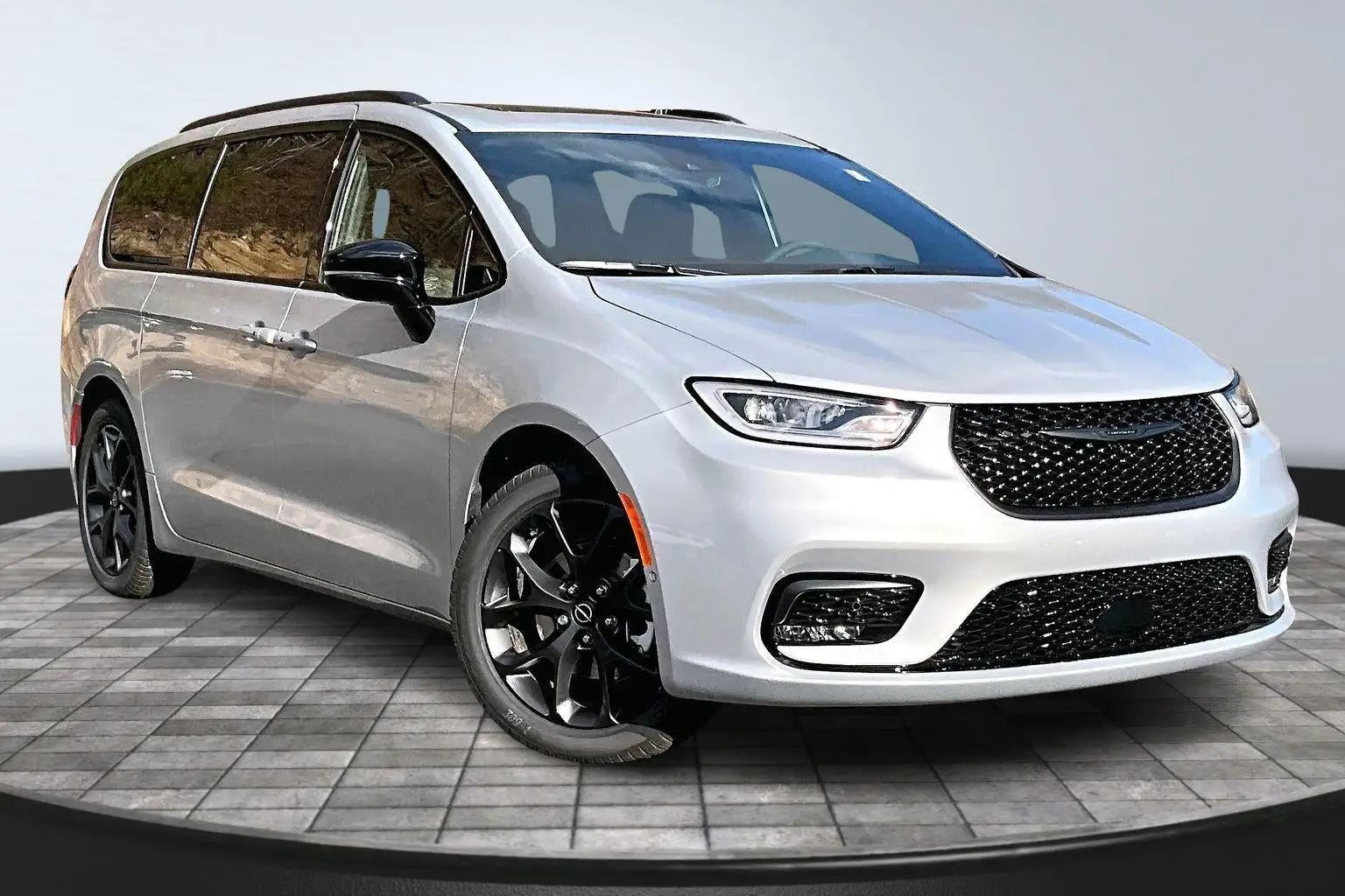 2026 Chrysler Pacifica Limited photo 1