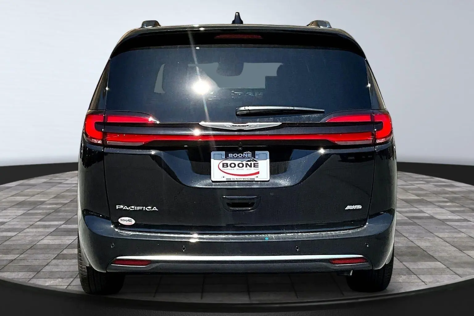 2026 Chrysler Pacifica Pinnacle AWD photo 4