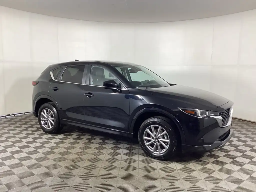 2025 Mazda CX-5 S Preferred package Auto AWD's photo
