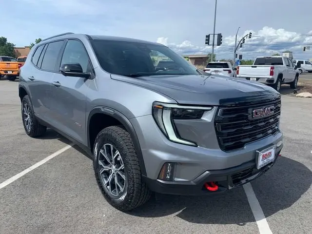 2026 GMC Acadia AT4 AWD photo 4