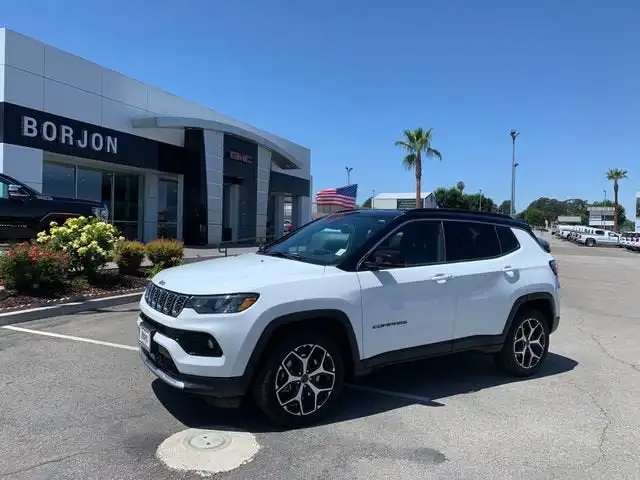 2025 Jeep Compass Limited 4X4's photo