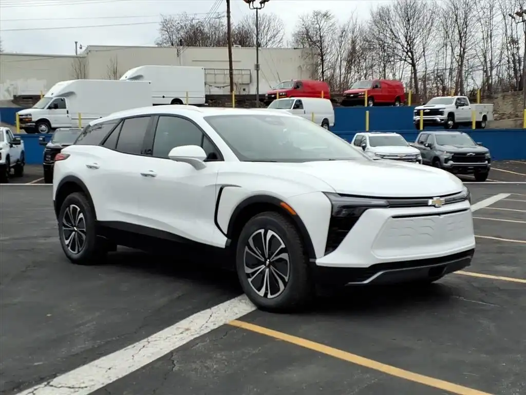 2026 Chevrolet Blazer EV LT AWD's photo