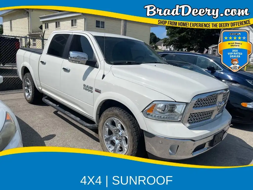 2017 RAM 1500 Laramie 4x4 Crew Cab 5'7's photo
