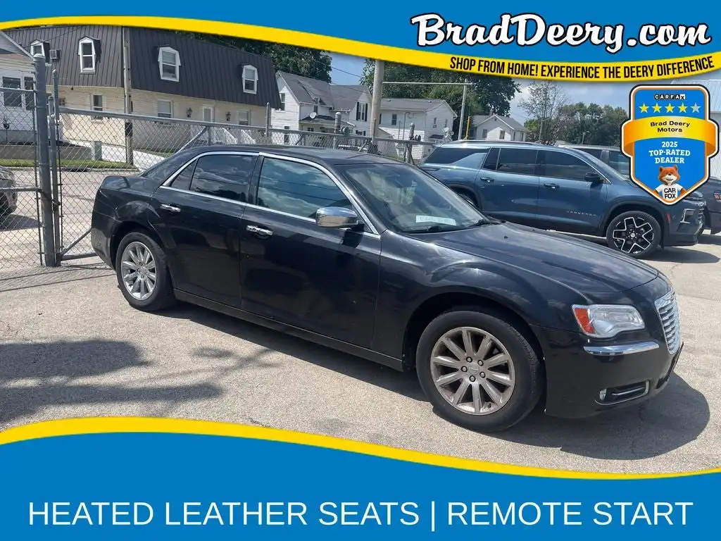 2011 Chrysler 300 Limited's photo