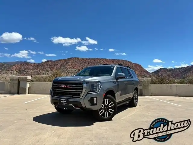 2022 GMC Yukon 4WD AT4's photo