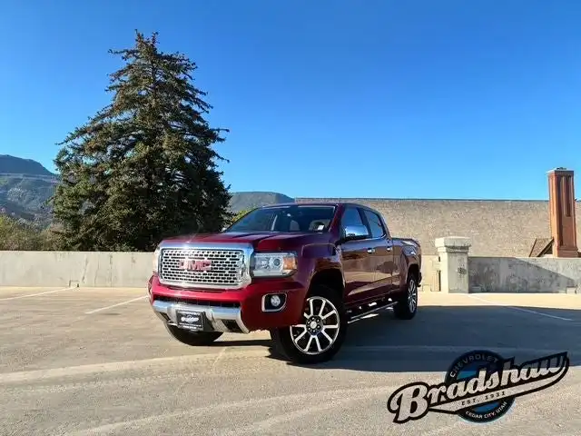 2019 GMC Canyon 4WD Denali Crew Cab Short Box's photo