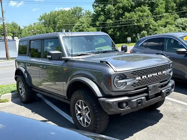 2023 Ford Bronco Badlands 4x4's photo