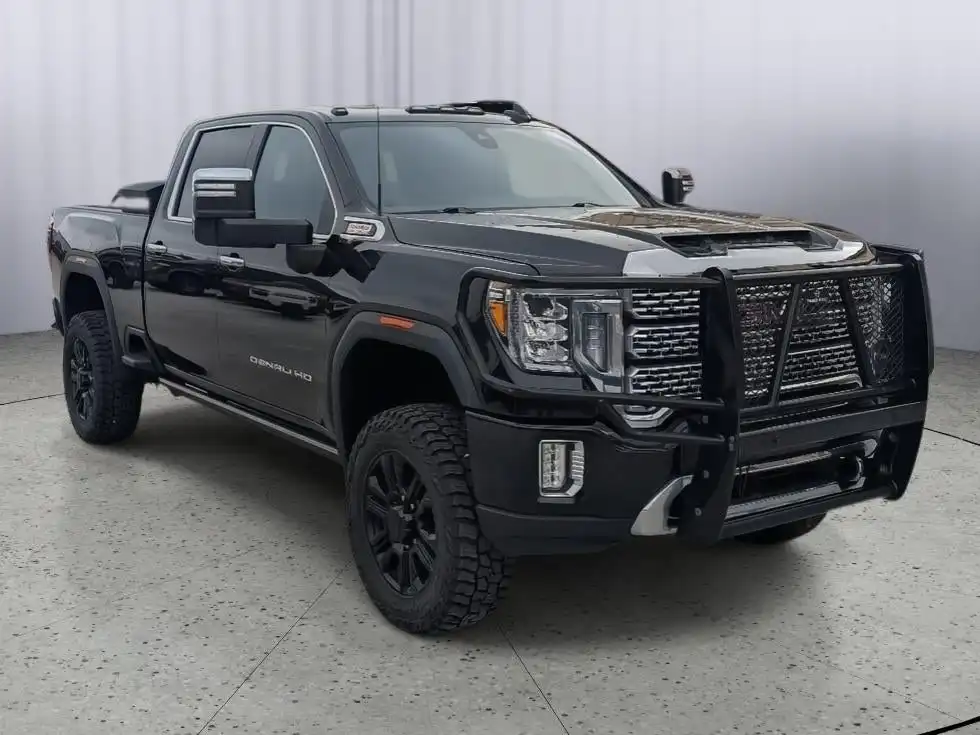 2023 GMC Sierra Denali 4WD Crew Cab Standard Box's photo