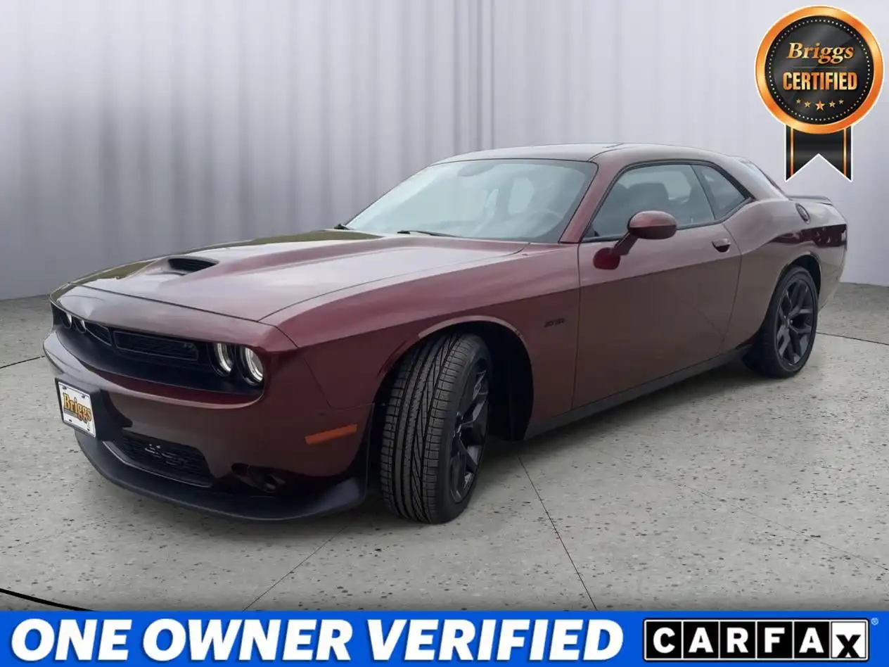 2023 Dodge Challenger R/T's photo