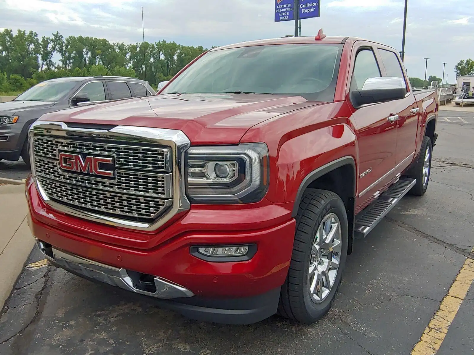 2018 GMC Sierra 4WD Crew Cab Short Box's photo