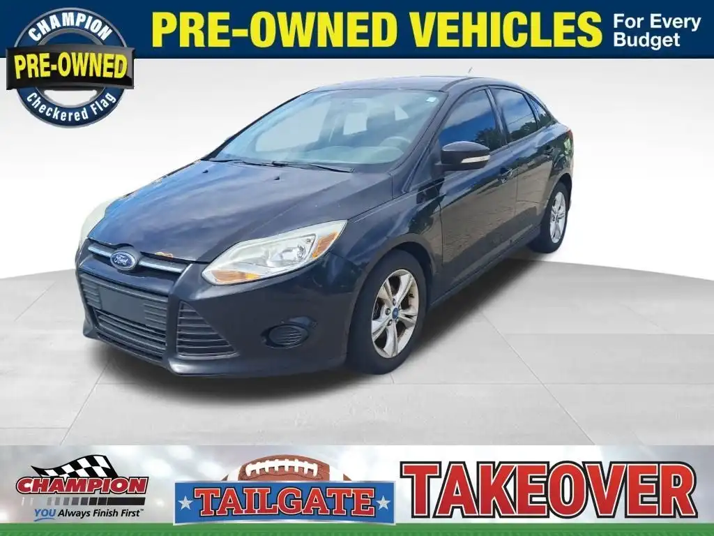 2013 Ford Focus SE Sedan's photo