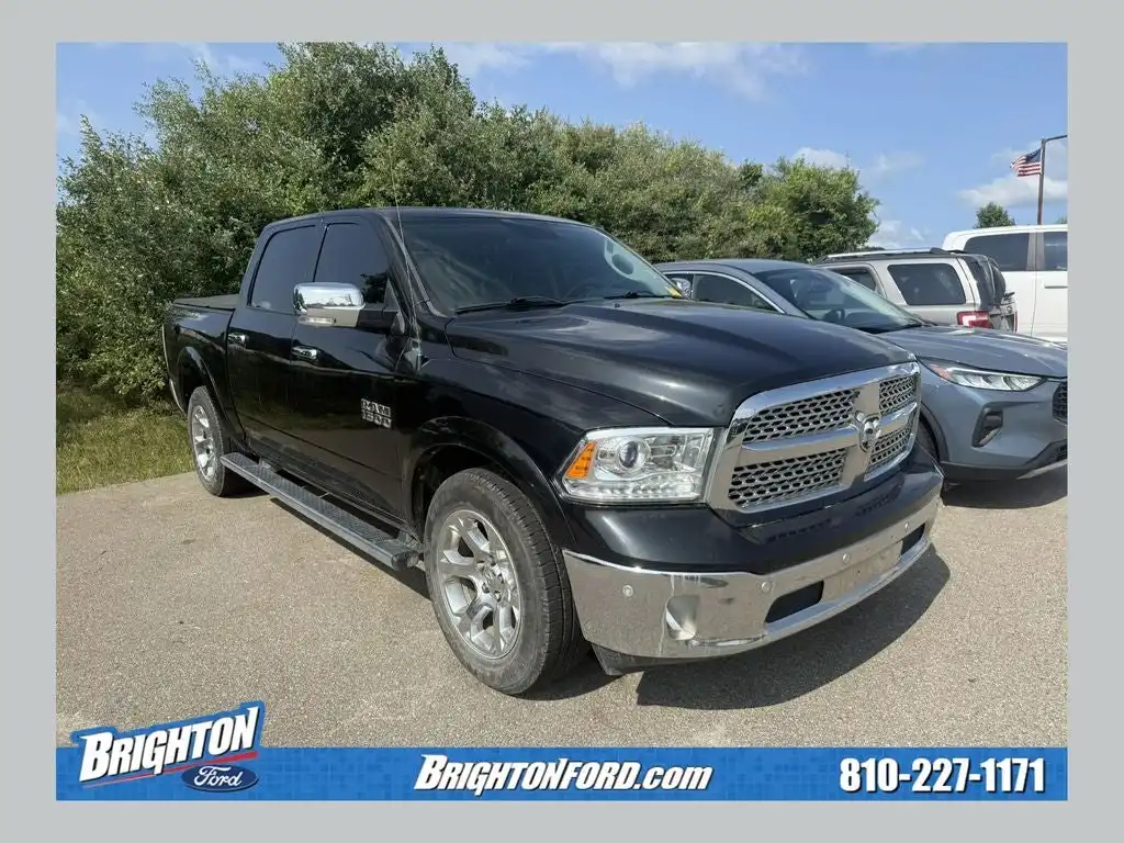 2017 RAM 1500 Laramie 4x4 Crew Cab 5'7's photo