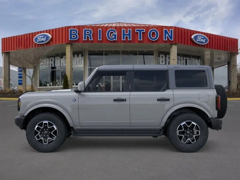 2026 Ford Bronco Outer Banks 4x4 photo 3