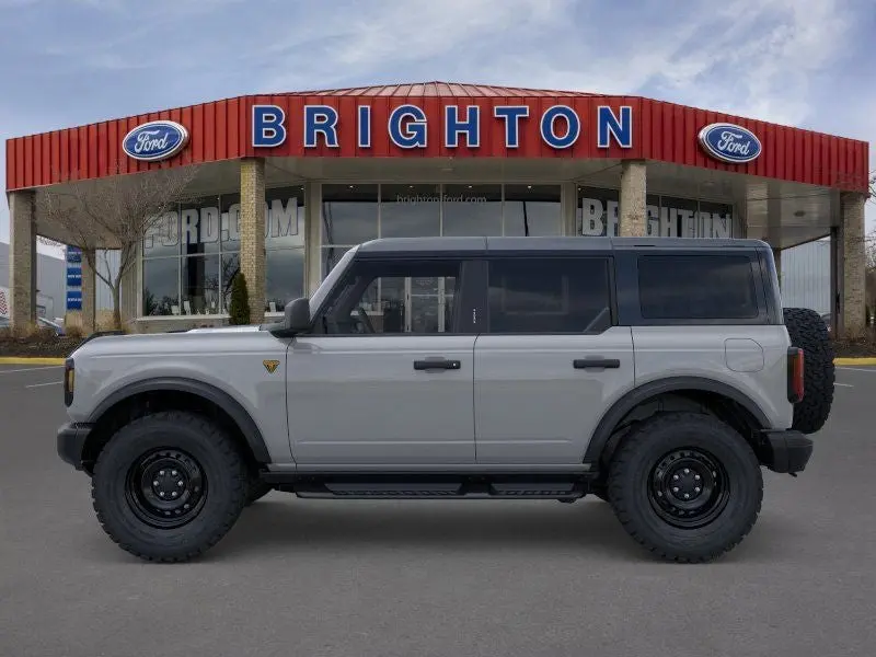 2026 Ford Bronco Badlands 4x4 photo 3