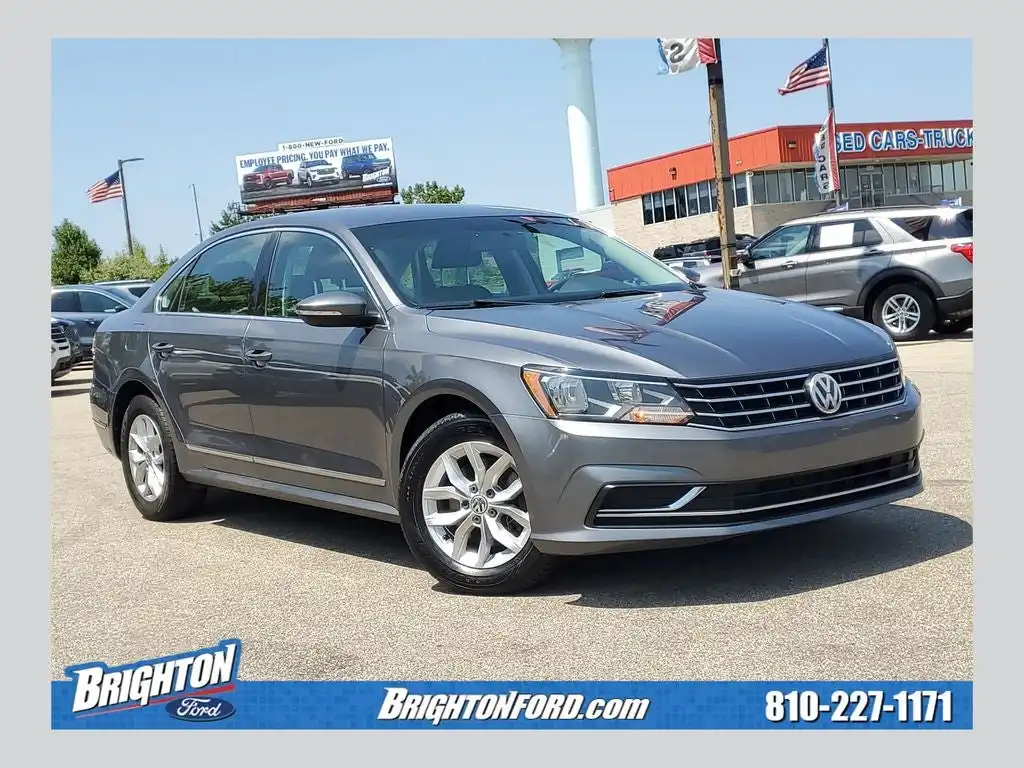 2017 Volkswagen Passat 1.8T S Auto's photo