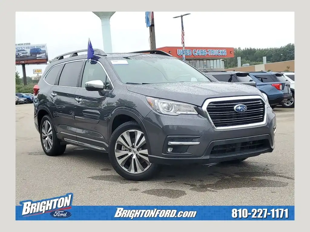 2022 Subaru Ascent Touring's photo