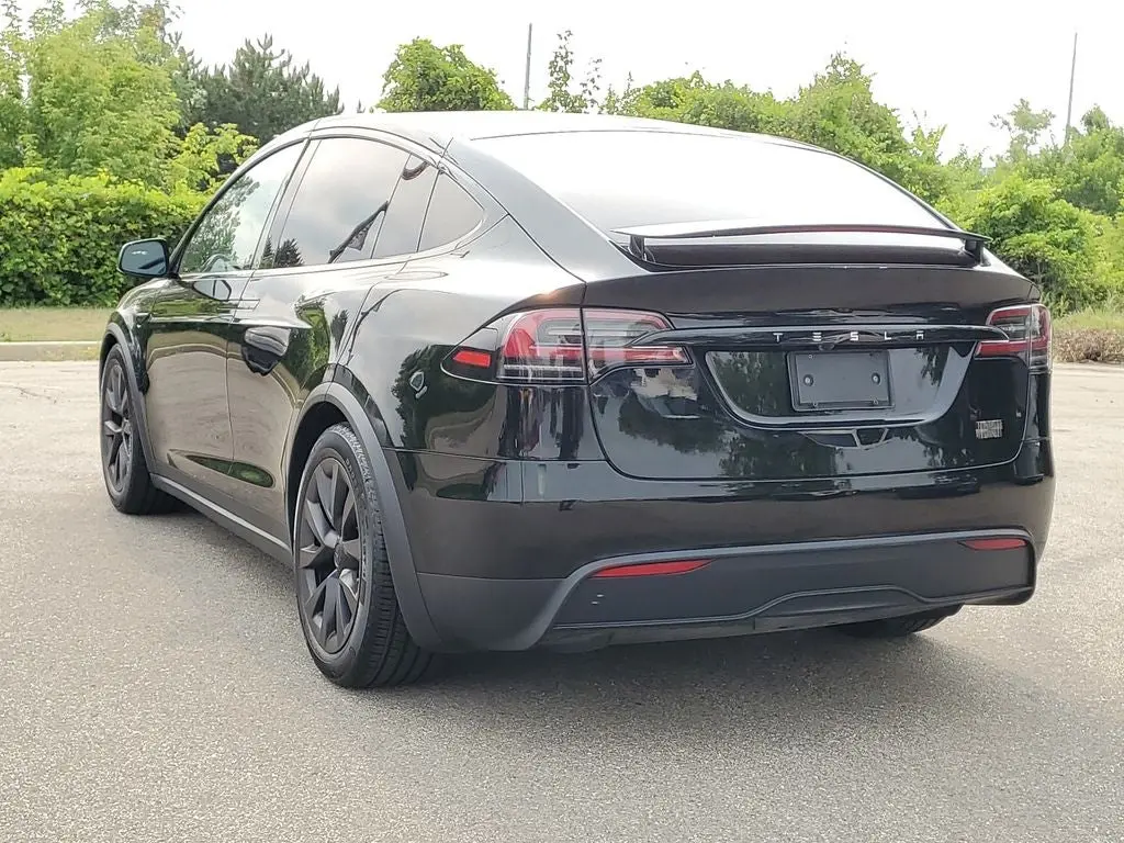 2023 Tesla Model X Plaid photo 3