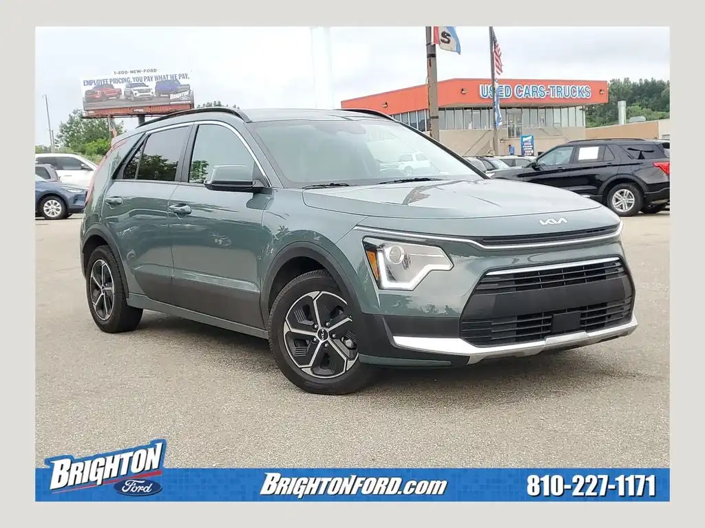 2023 Kia Niro EX HEV's photo