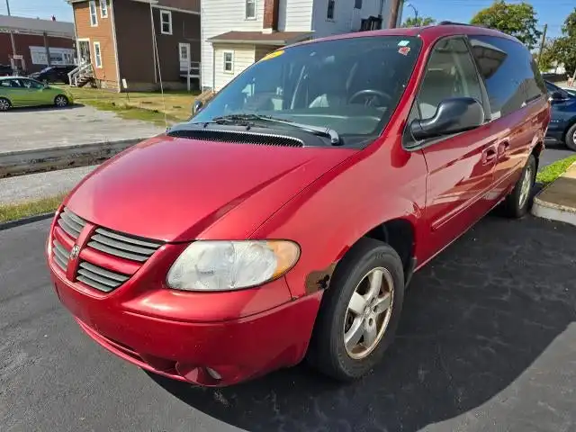 2006 Dodge Grand Caravan SXT's photo