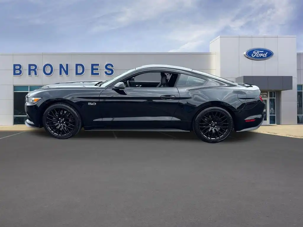 2016 Ford Mustang GT Coupe Premium's photo