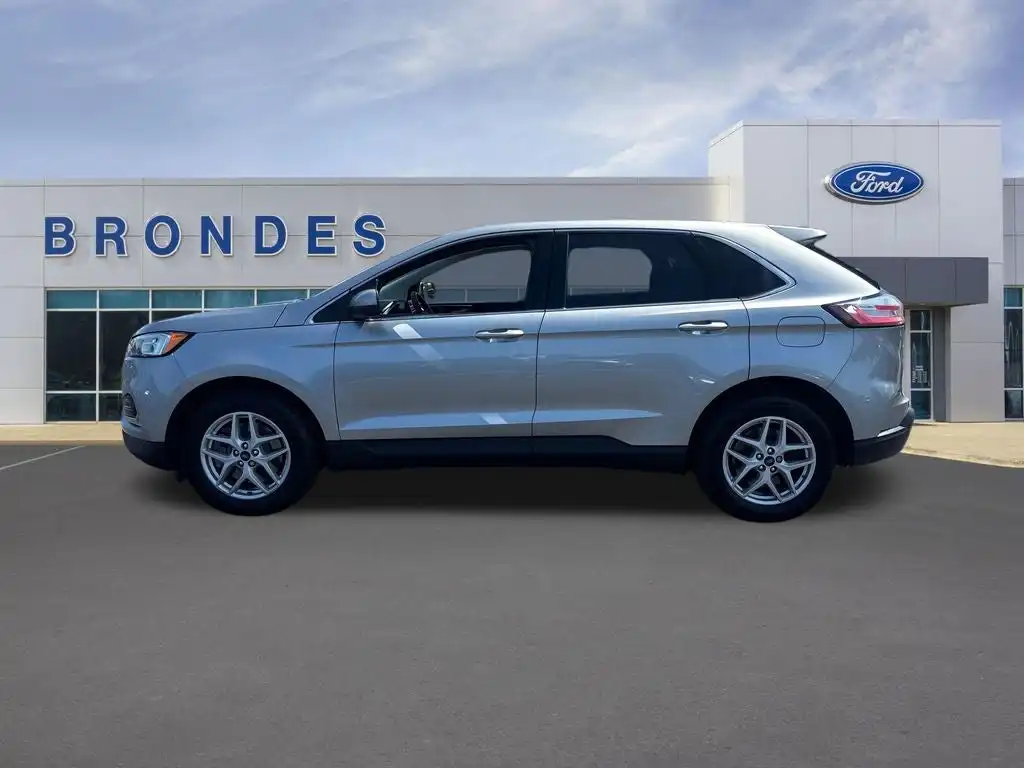 2021 Ford Edge SEL AWD's photo