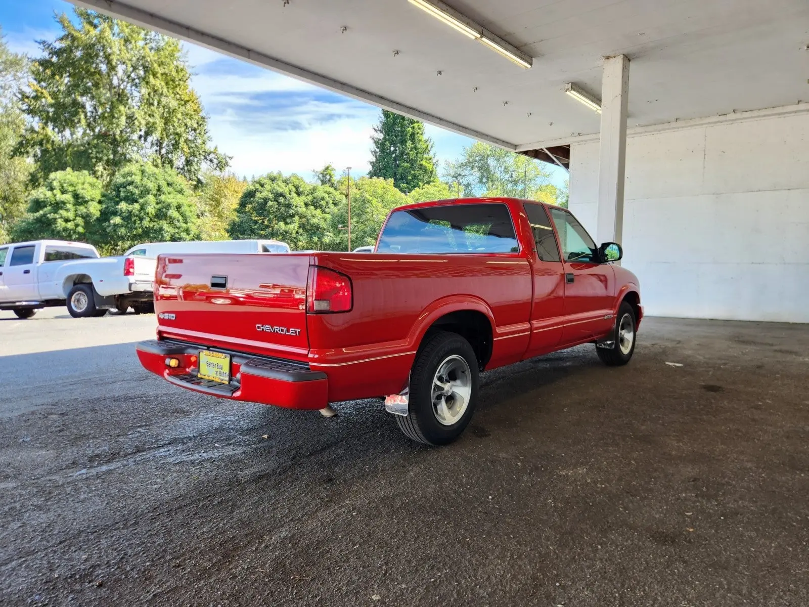2000 Chevrolet S10 LS Extended Cab photo 3