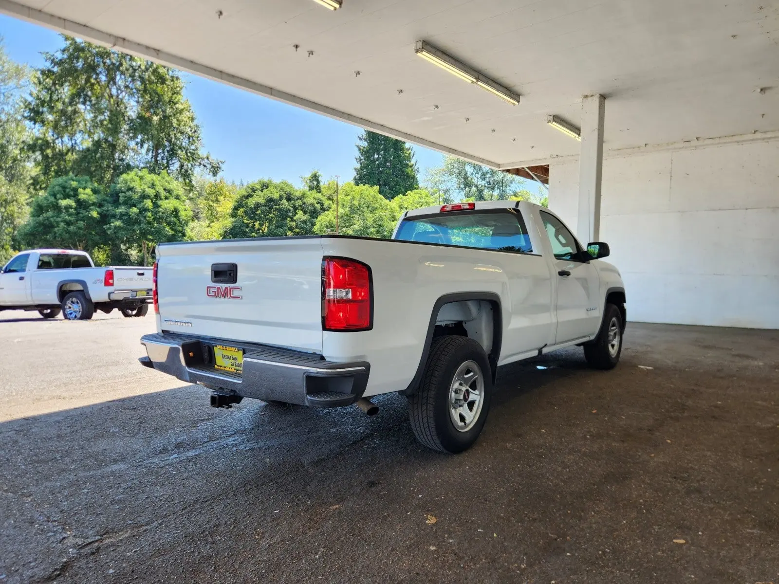 2018 GMC Sierra 2WD Regular Cab Standard Box photo 3