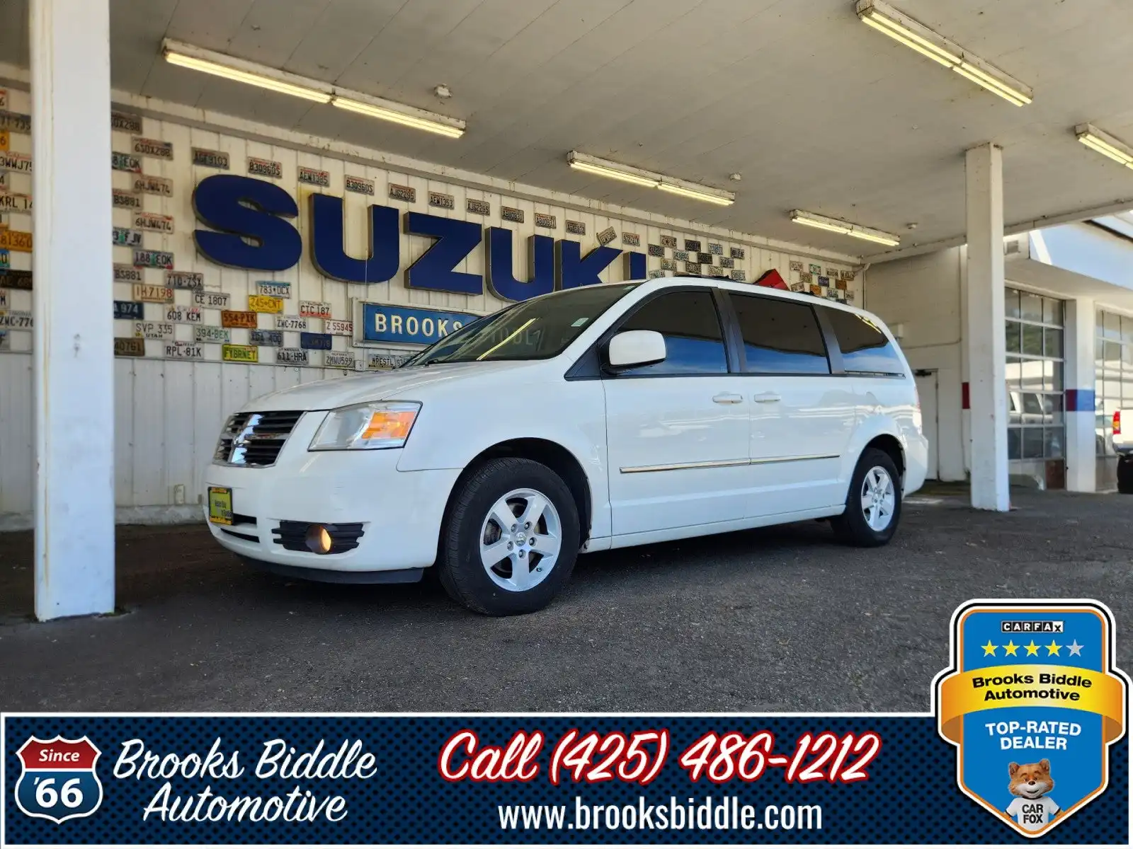 2010 Dodge Grand Caravan SXT FWD's photo